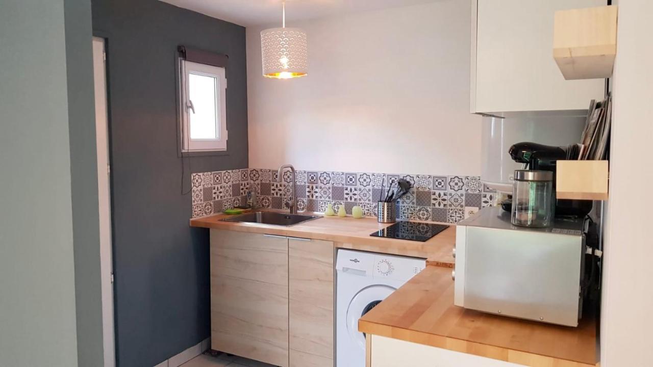 Le First Auversois Charmant Studio Avec Jardinet Apartment Luaran gambar